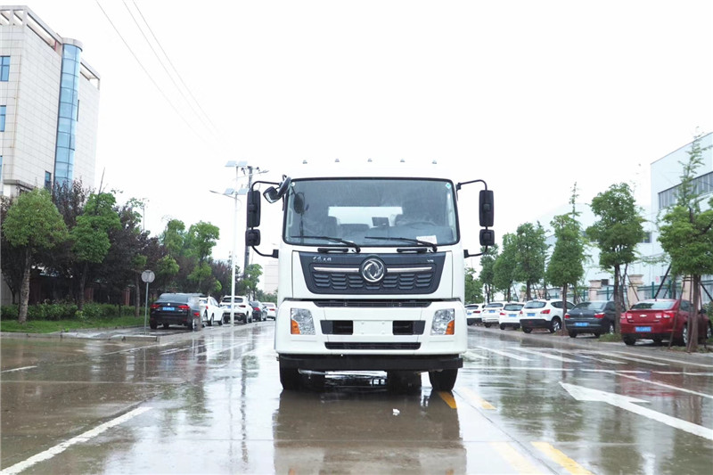 東風(fēng)天龍后八輪20噸噴霧車，國六綠化噴灑車